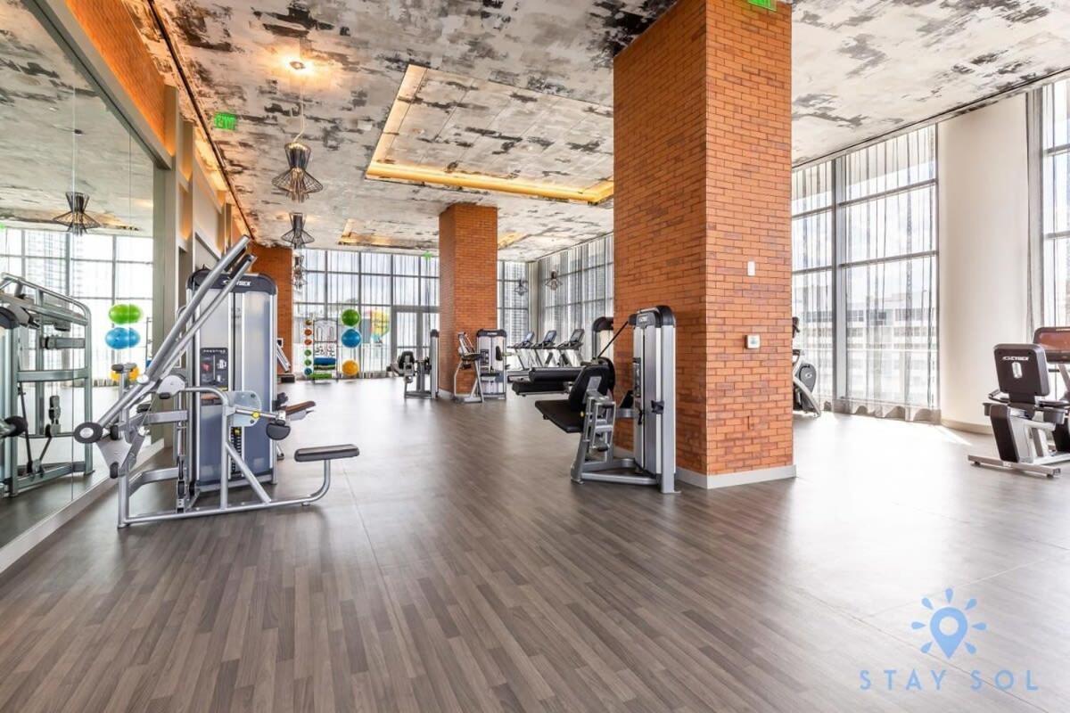 Luxury Amenities, Infinity Pool, Gym, Hot Tub Hollywood Exterior foto