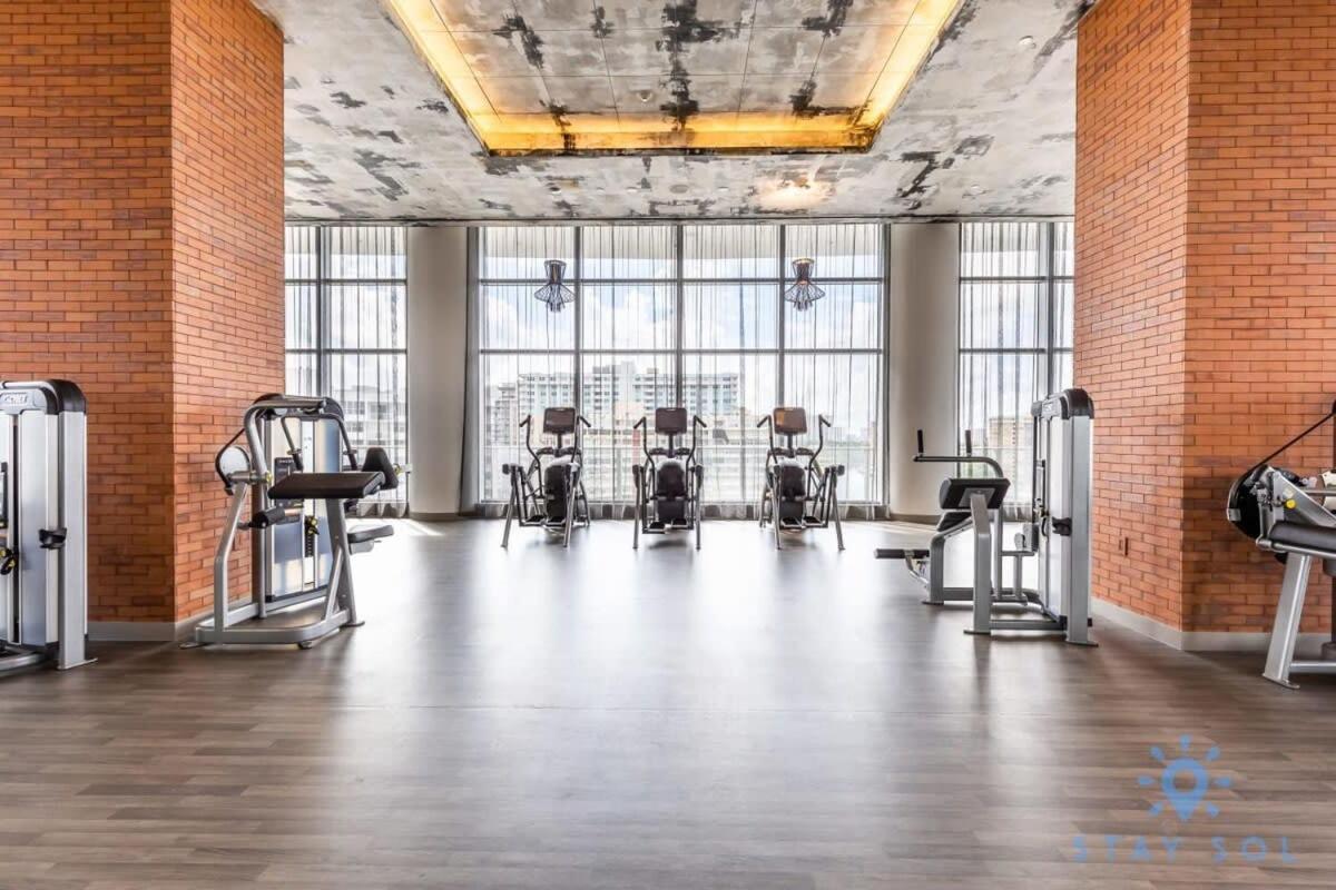 Luxury Amenities, Infinity Pool, Gym, Hot Tub Hollywood Exterior foto